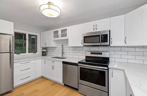 Rosseau Cottage | Rosseau Escape - Lake Rosseau