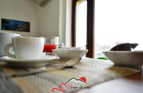 Vomero Bed & Breakfast | Rosso di sera