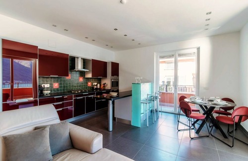 Colonno Apartment | Rosso Sunset - My Home in Como