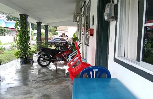 Bukit Hantu House | Rossy Homestay