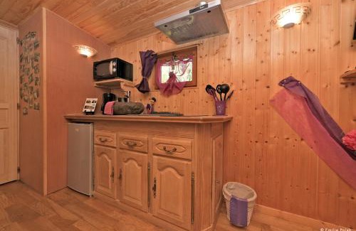 Dury Bed & Breakfast | Roulotte La Verdine