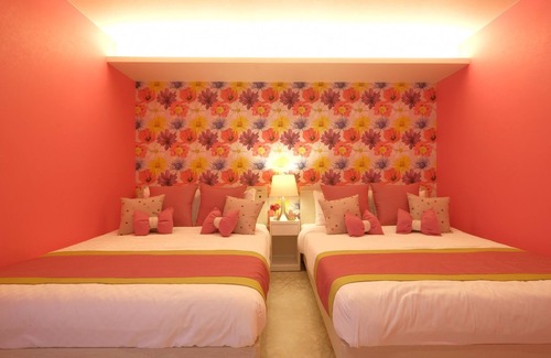 Matsuyama Apartment | Rounded soft and feminine botanical style Click / Naha Okinawa