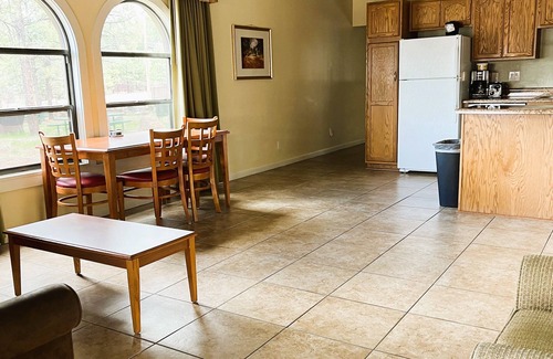 Pinetop Apartment | Roundhouse Resort