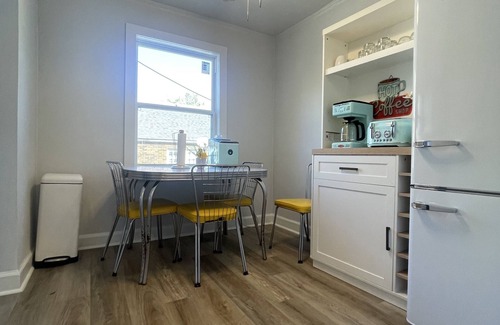 Turner Park Apartment | Route 66, walk to Tulsa Expo Square and TU, Pet friendly duplex
