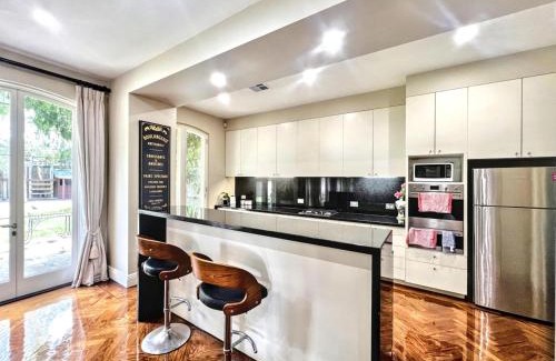 Balwyn House | Rowen Manor House
