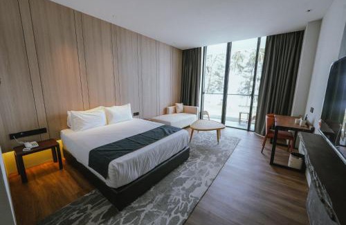 Lundu Hotel | Roxy Beach Resort