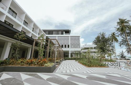 Lundu Hotel | Roxy Beach Resort