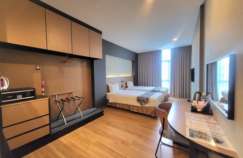 Kuching Hotel | Roxy Hotel and Apartments