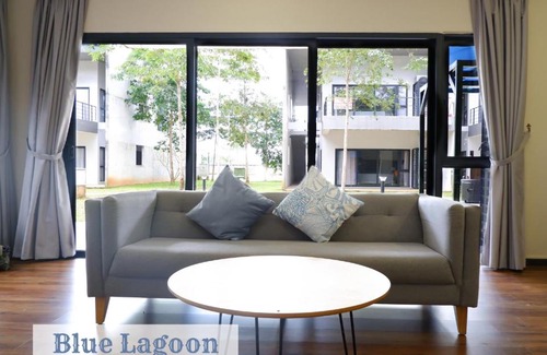 Sematan Apartment | Roxy Sematan Townhouse - Blue Lagoon