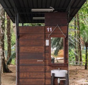 Sematan House | Roxy Sematan Villa & Townhouse