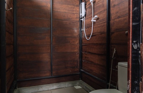 Lundu Hotel | Roxy Telok Serabang