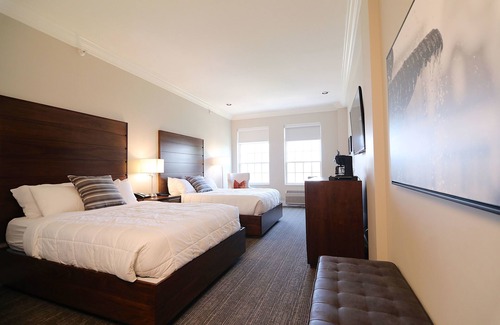 Pella Hotel | Royal Amsterdam Hotel