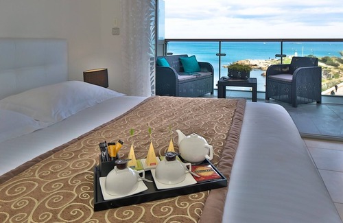 Antibes City Centre Hotel | Royal Antibes