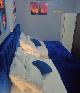 Rustenburg House | Royal Blue Family Haven