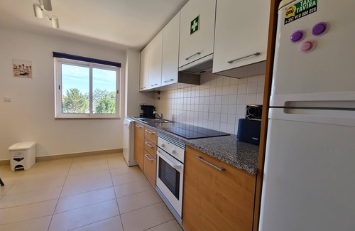 Canada Apartment | Royal Garden Apartment T2 by YHA