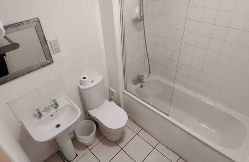 Purfleet Hotel | Royal Hotel, Bar & Grill