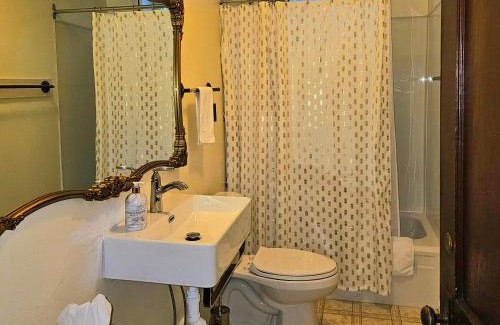 Sydney Bed & Breakfast | Royal Hotel Sydney