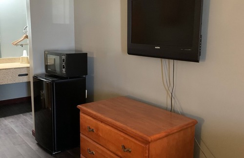 Taylorsville Hotel | Royal Inn Taylorsville