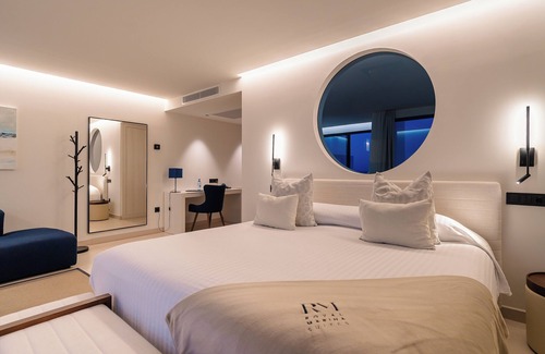 Puerto Calero Hotel | Royal Marina Suites Boutique Hotel