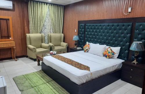 F-8 Sector House | Royal Motel Executive