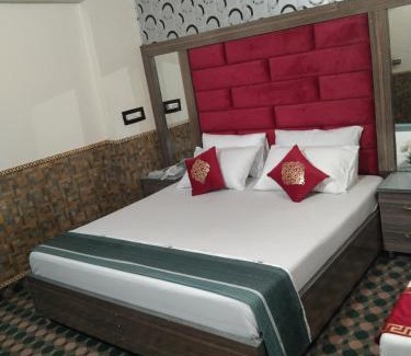 Lahore Apartment | Royal palace hotel