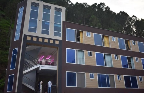 Tranna Hotel | Royal Park Hotel Balakot