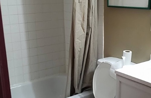 Fairmont City Hotel | Royal Relax Inn