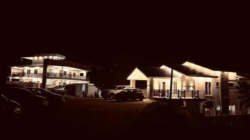 Kodaikanal Bed & Breakfast | RR Holiday Grand