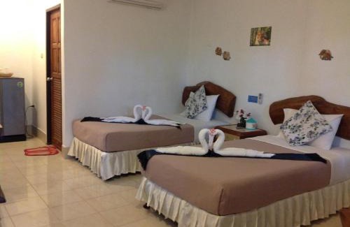 Sa Khu Resort | Ruan Mai San Ngam Resort - SHA Plus