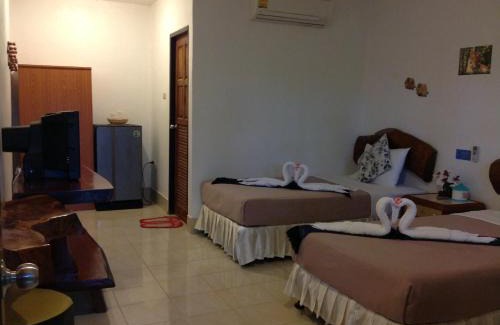 Sa Khu Resort | Ruan Mai San Ngam Resort - SHA Plus