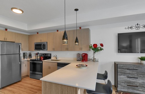 Downtown Salt Lake City Apartment | ✮ Ruby Bliss - Spacious Studio ✮ Gym | Streaming 4K