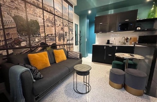 11th Arrondissement Apartment | Rue Pétion, Métro VOLTAIRE, with Air Conditioning