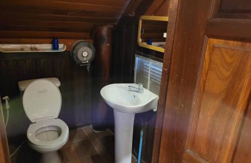 Suan Luang Bed & Breakfast | Ruenthai Ampawa