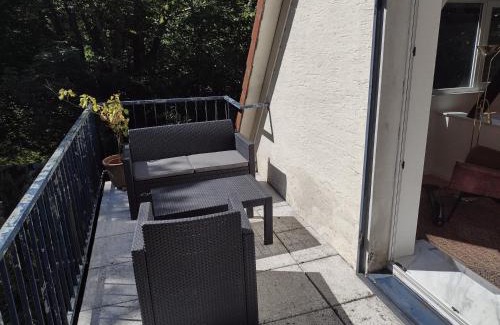 Bredeney Apartment | Ruhiges Haus im Grünen mit Whirlpool & 3 Schlafzimmern nahe Messe Essen