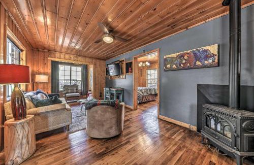 Ruidoso House | Ruidoso Cabin with Grill - Near Grindstone Lake!