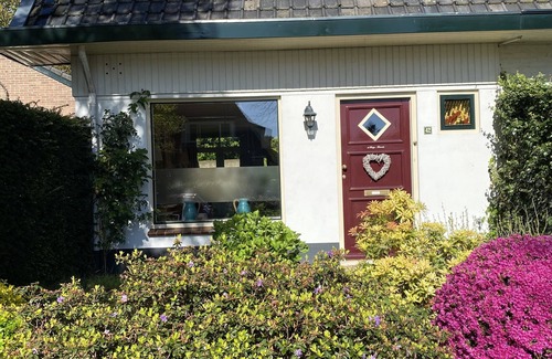 Soest House | Ruim Hoekhuis om tot Rust te Komen in een Natuurrijke Omgeving