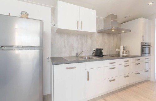 Wemeldinge House | Ruisweg 103 by Interhome