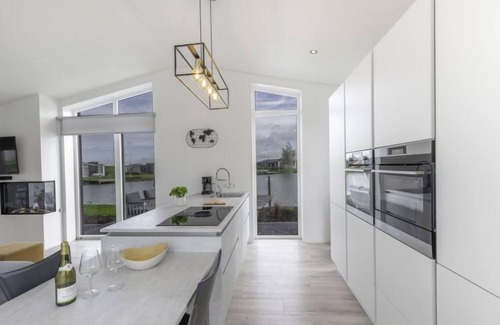 Wemeldinge House | Ruisweg 28 by Interhome