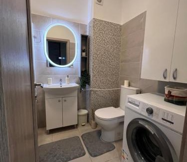 Chiajna Apartment | RULU Studio Militari Residence Ballroom