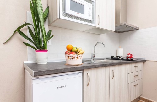 Tuineje Apartment | Rural Apartment "Casa Suárez" with Terrace, Mountain View & Garden