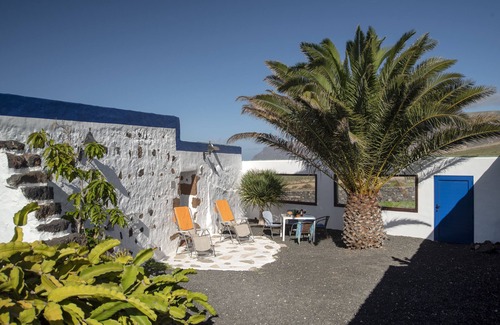 Teguise Cottage | Rural apartment Finca las Laderas for 2 persons