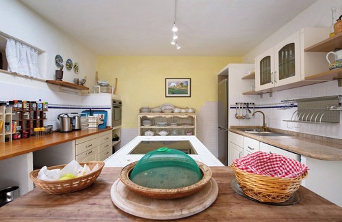 Valle de Santa Ines House | Rural “Casa del Valle” Close to Natural Park with Pool, Terrace, Garden & Wi-Fi