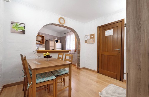 Isora House | Rural Holiday Home 'Alto Prado' with Sea View, Private Terrace and Wi-Fi