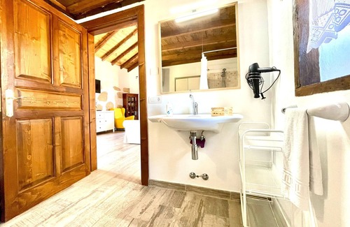 San Miguel de Abona Cottage | Rural house with private pool, BBQ and Ocean View