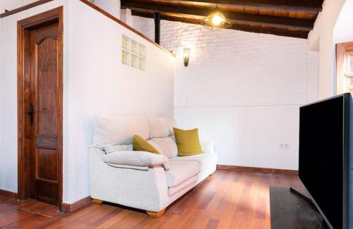 El Chorrillo House | Rural house with traditional architecture S. XIX