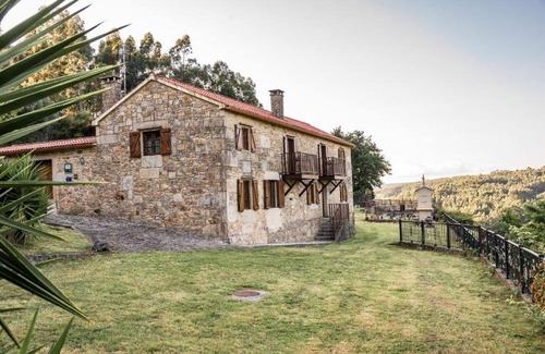 Campo Lameiro Cottage | Rural House An Avoa María