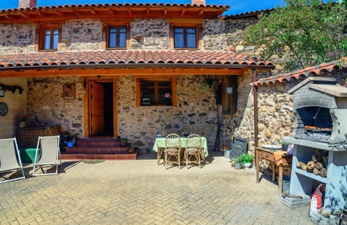 Benllera House | Rural house in the mountain of Leon