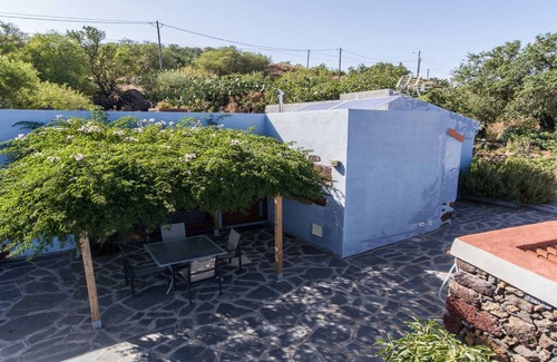 Isora Cottage | Rural house located in a natural environment in El Hierro