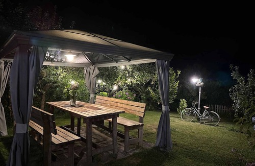 Santa Cristina de Cobres House | Rural house Pontevedra. Pool, garden and barbecue
