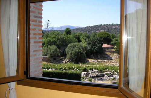 Navaluenga Cottage | Rural houses for large groups near Madrid, Toledo, Segovia
